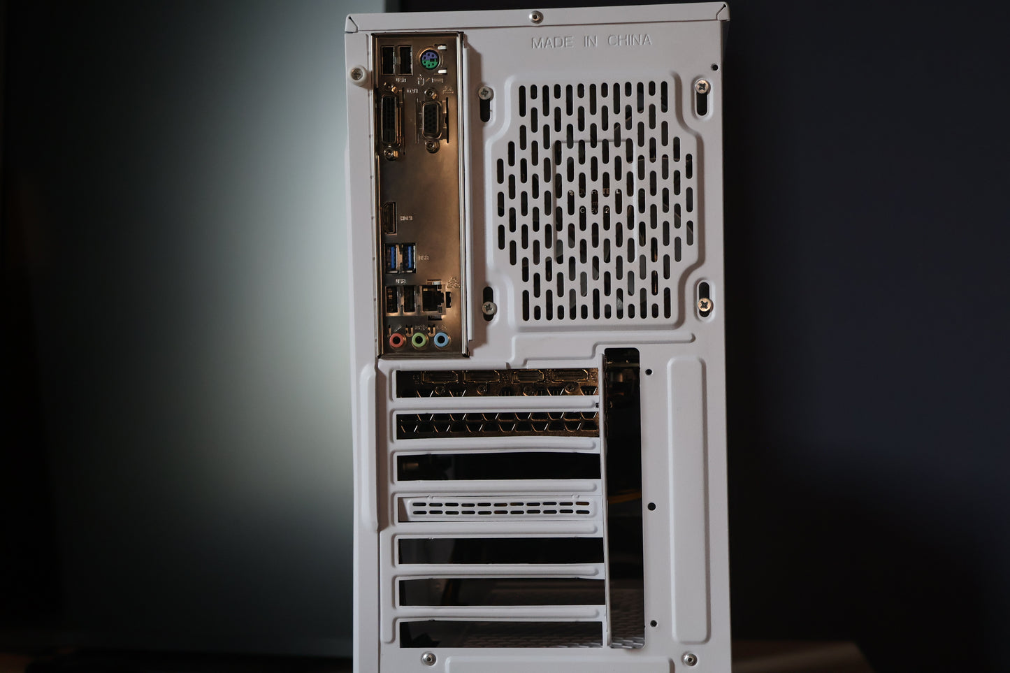 Oversteel Refurb Game PC | Intel i5 8400 | RTX 2060 6GB | 16GB | 1128GB Opslag